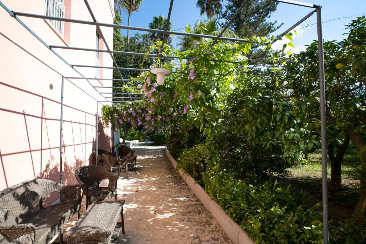 Villa Pampalone - B&B In Dimora Storica トラーパニ エクステリア 写真