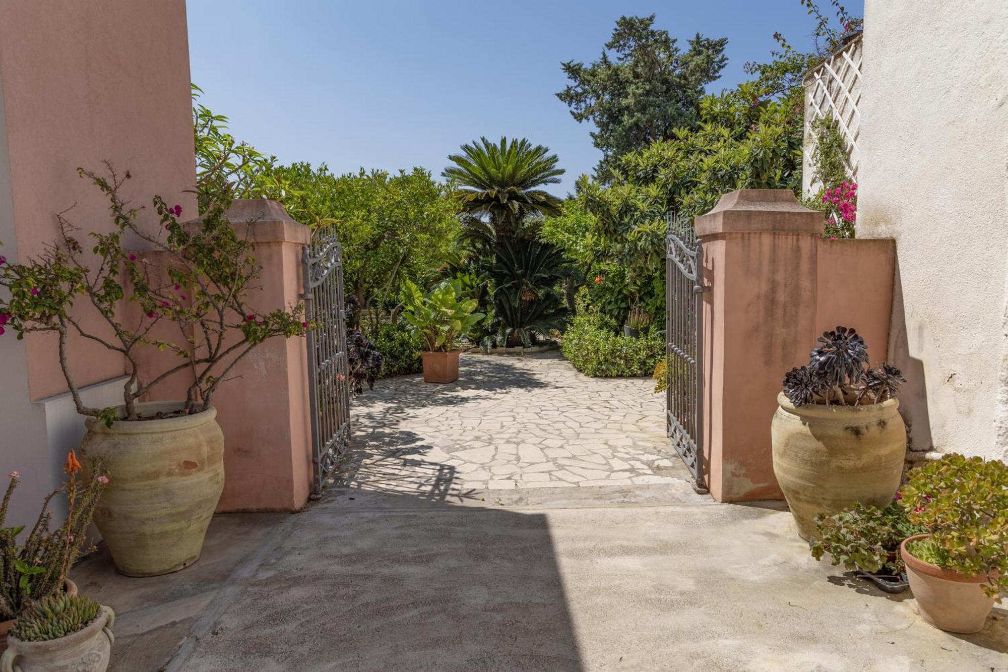 Villa Pampalone - B&B In Dimora Storica トラーパニ エクステリア 写真